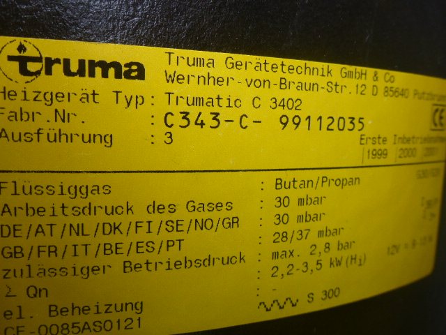 Typenschild der Truma Trumatic C 3402 Heizung